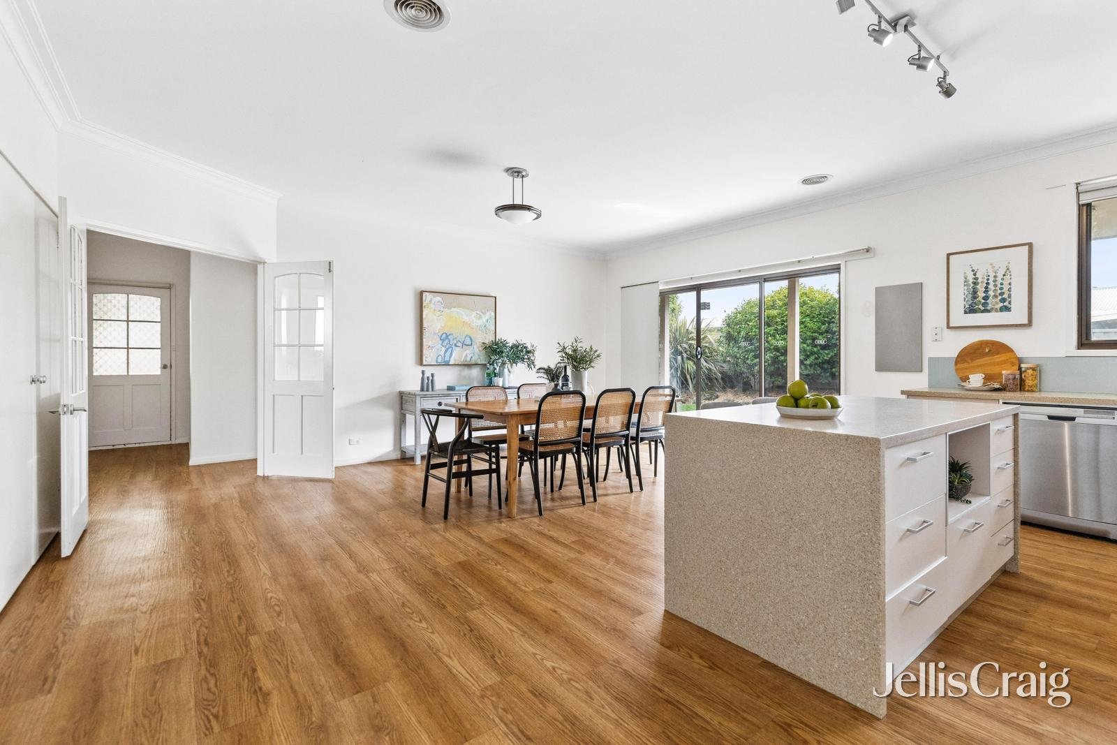 17 Cedar Avenue, Alfredton image 5