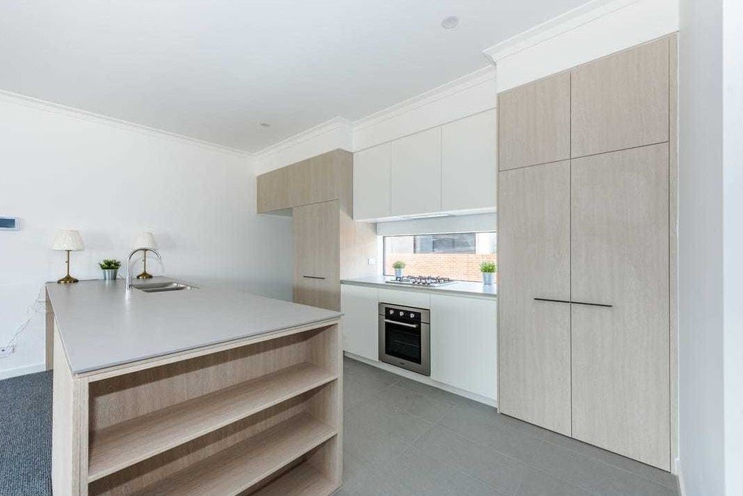 17 Celeste Walk, Clayton South image 1
