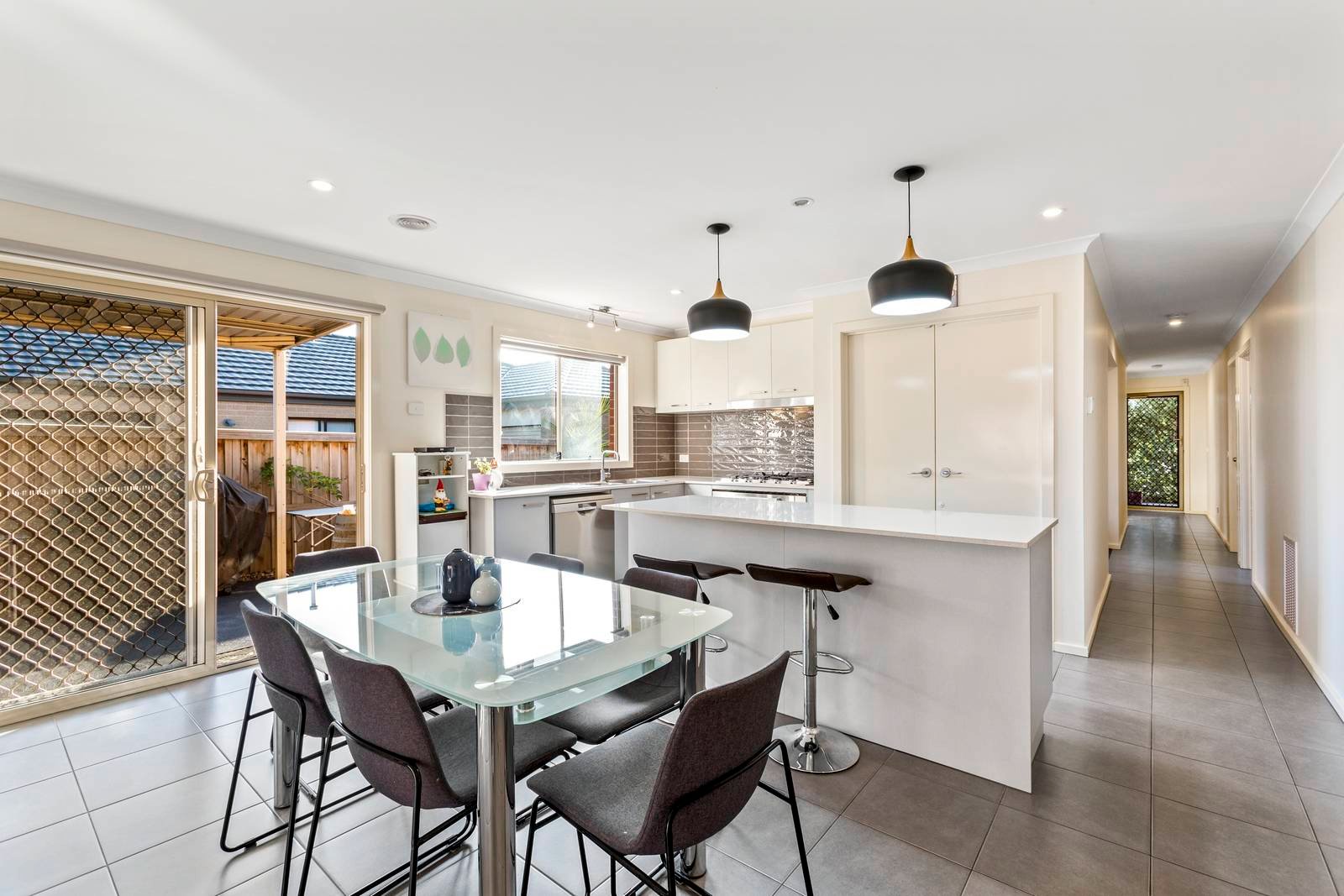 Property Gallery Thumbnail 16