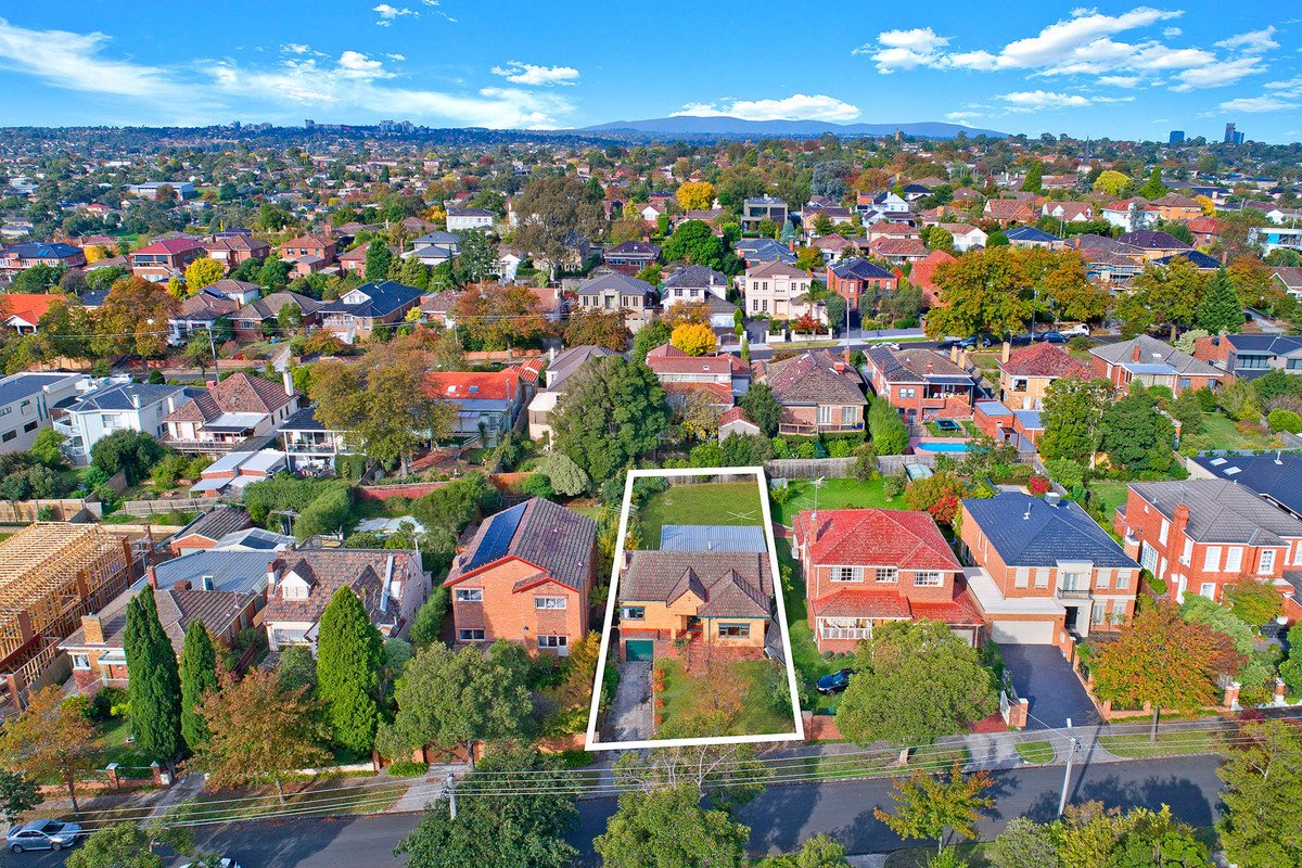 17 Cityview Road, Balwyn North image 2