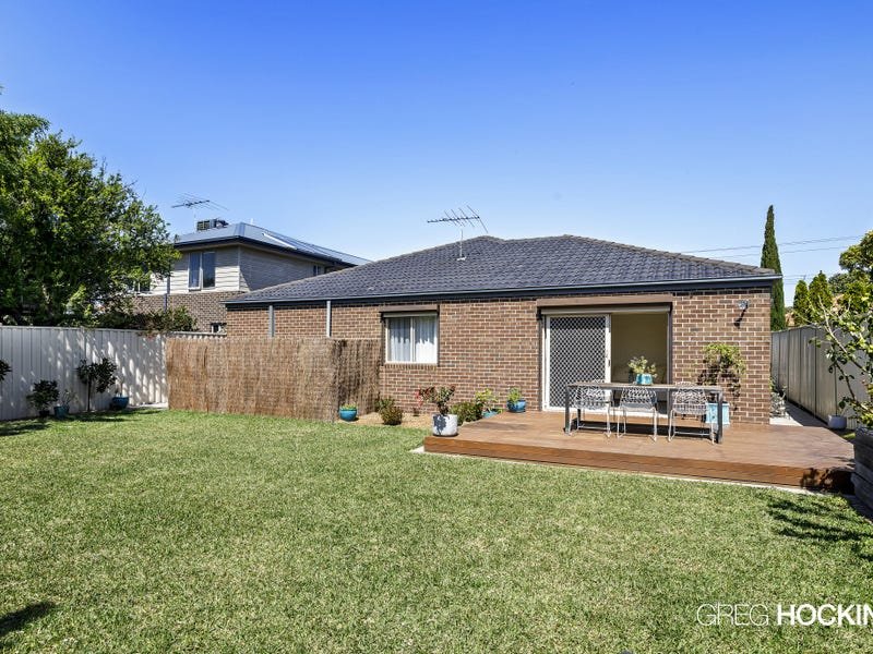 17 Civic Parade, Seaholme image 5