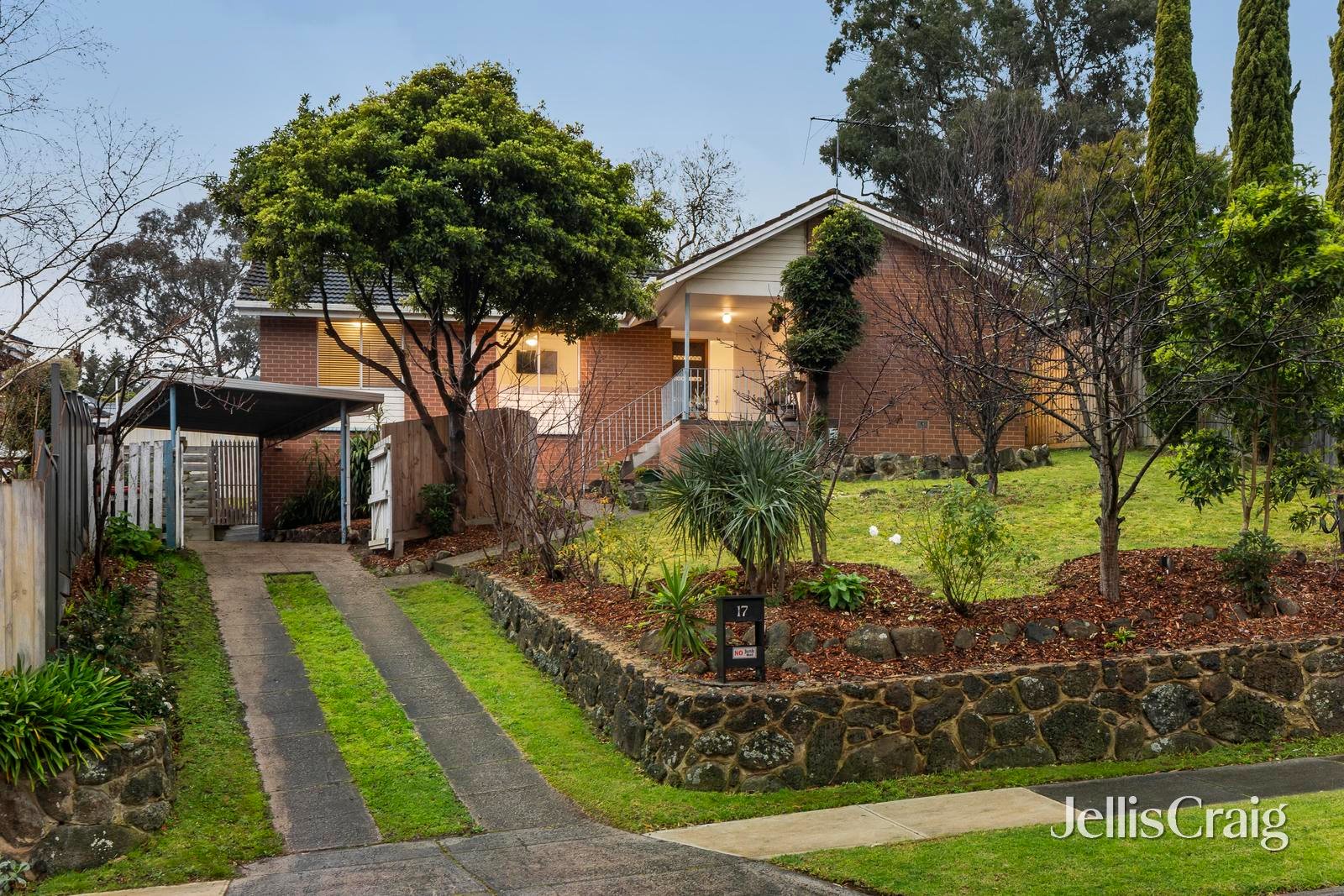 17 Coleen Street, Yallambie image 1