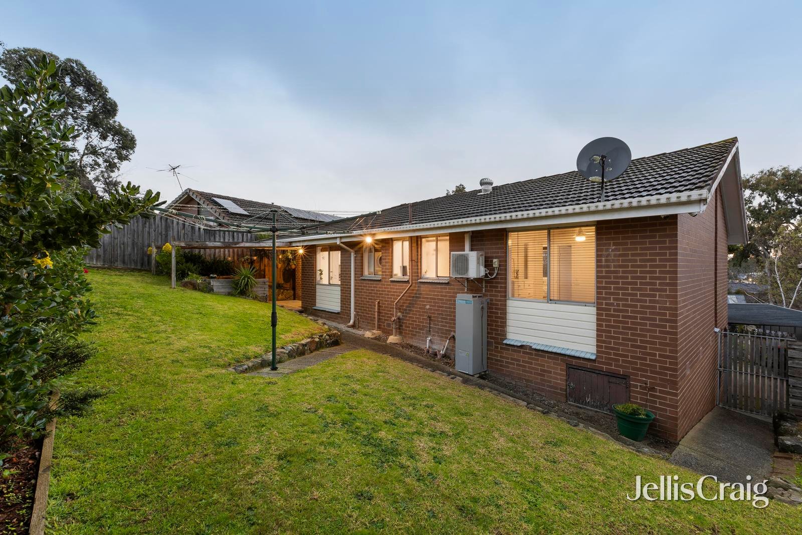17 Coleen Street, Yallambie image 12