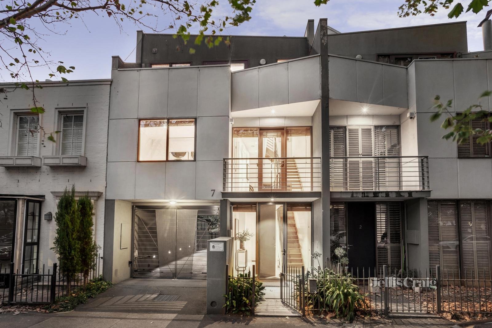1/7 Cromwell Road, South Yarra image 1