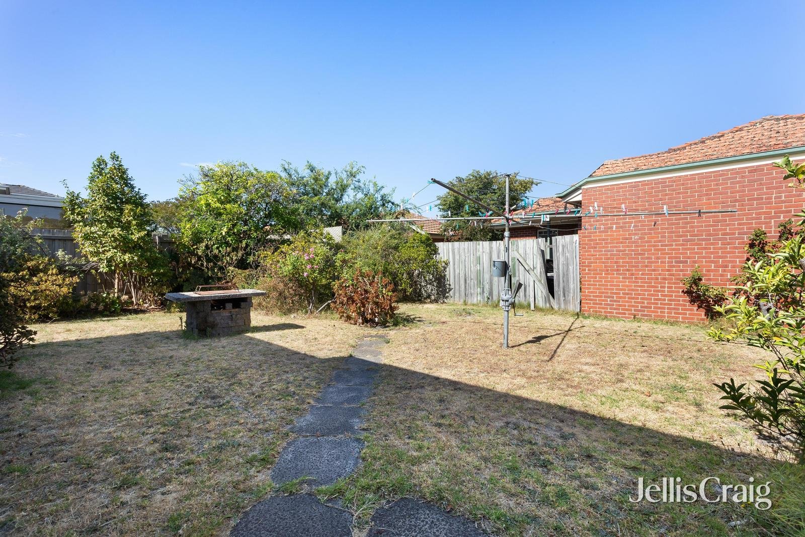 17 Crosbie Road, Murrumbeena image 3