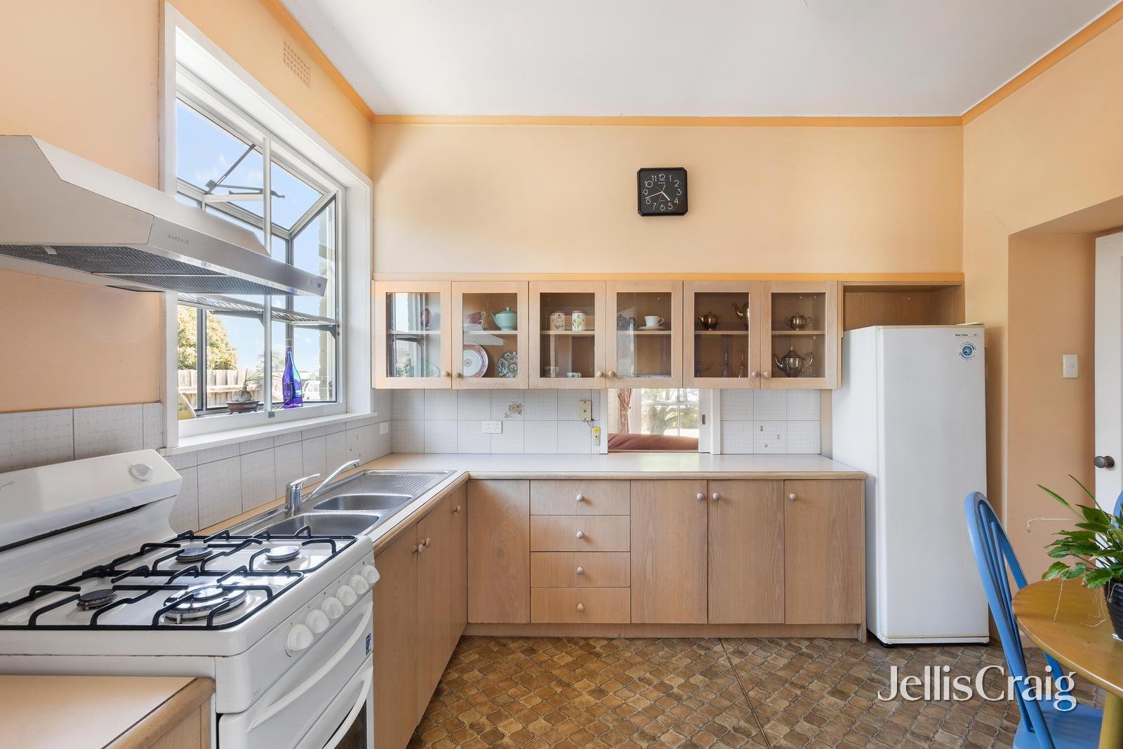 17 Crosbie Road, Murrumbeena image 6