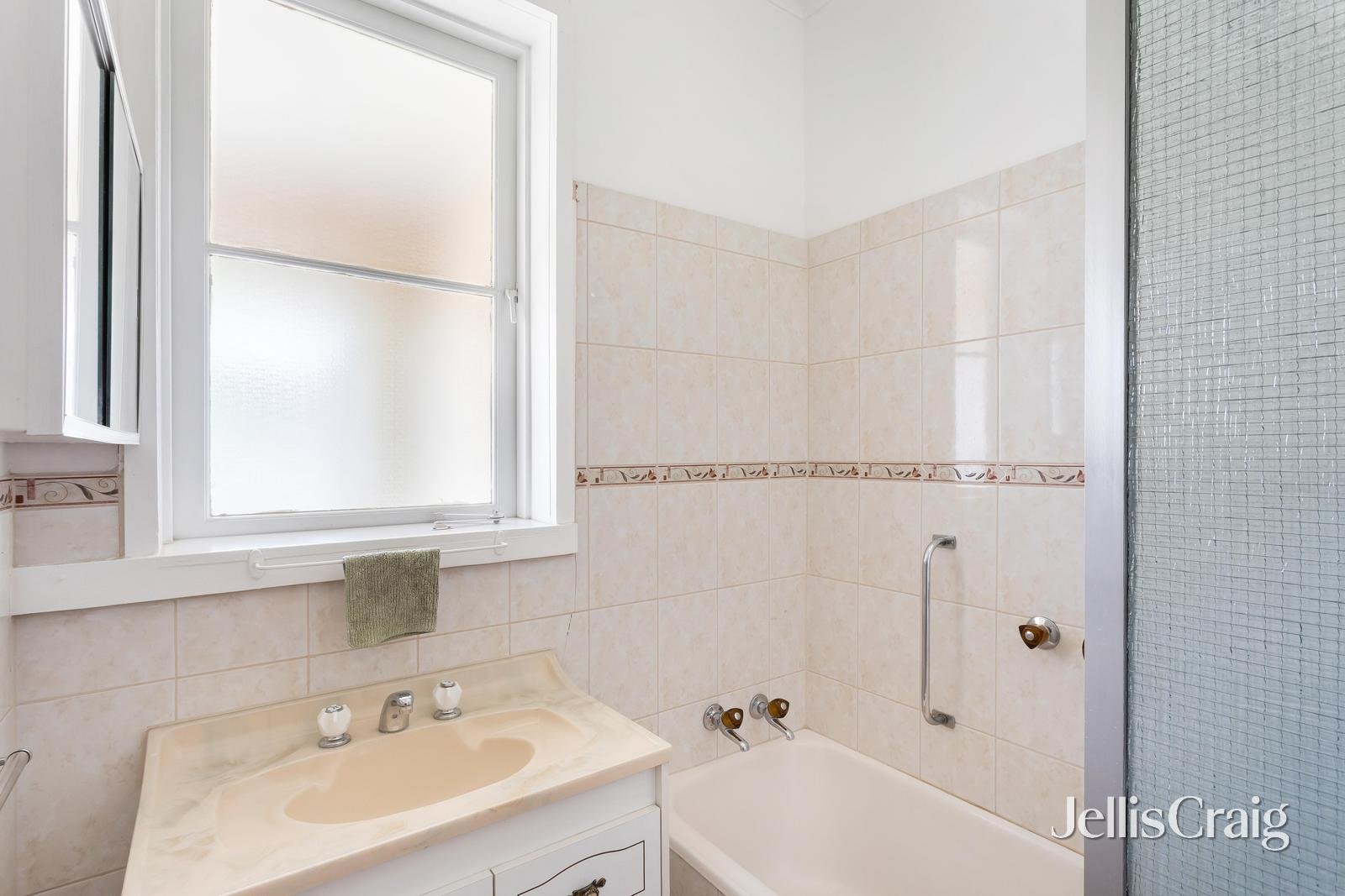 17 Crosbie Road, Murrumbeena image 11