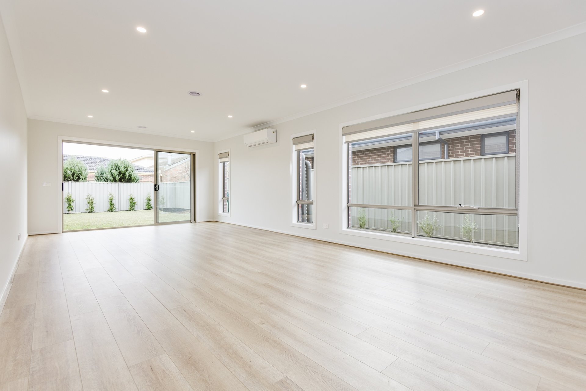 17 Cuthbert Street, Niddrie image 3