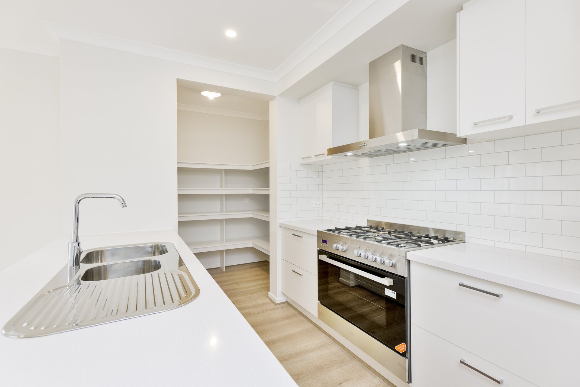 17 Cuthbert Street, Niddrie image 2