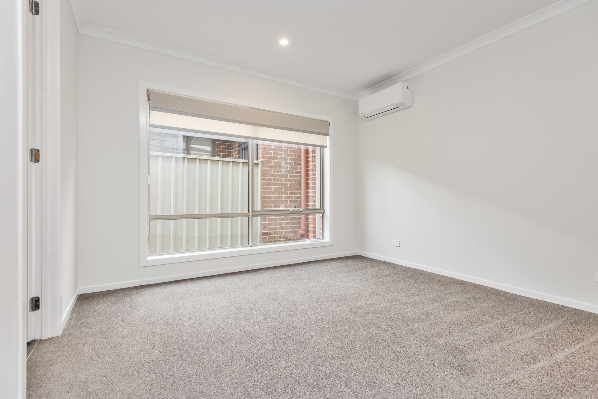 17 Cuthbert Street, Niddrie image 5