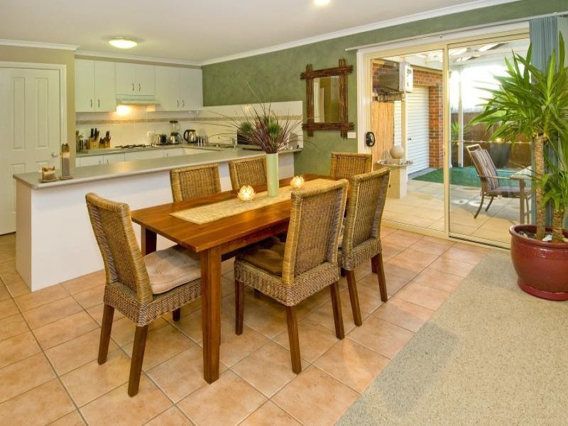 17 Cypress Crescent, Leopold image 3