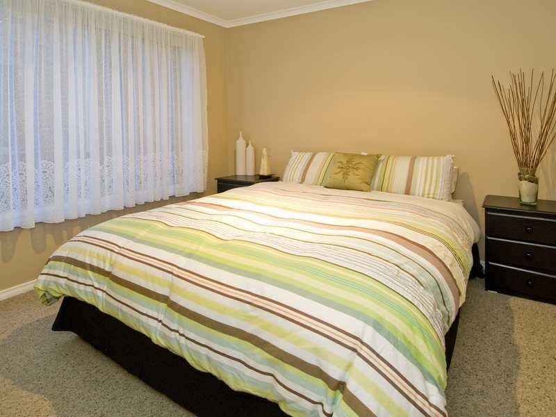 17 Cypress Crescent, Leopold image 8