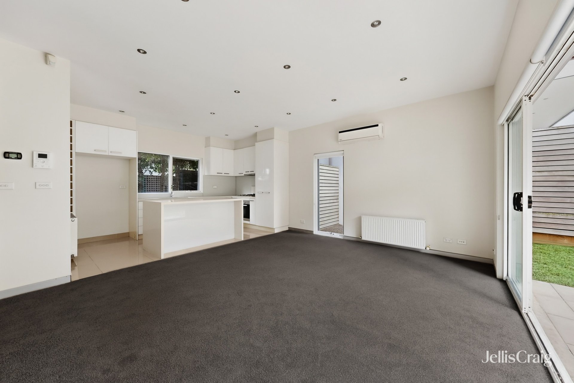 17 Daphne Street, Canterbury image 6