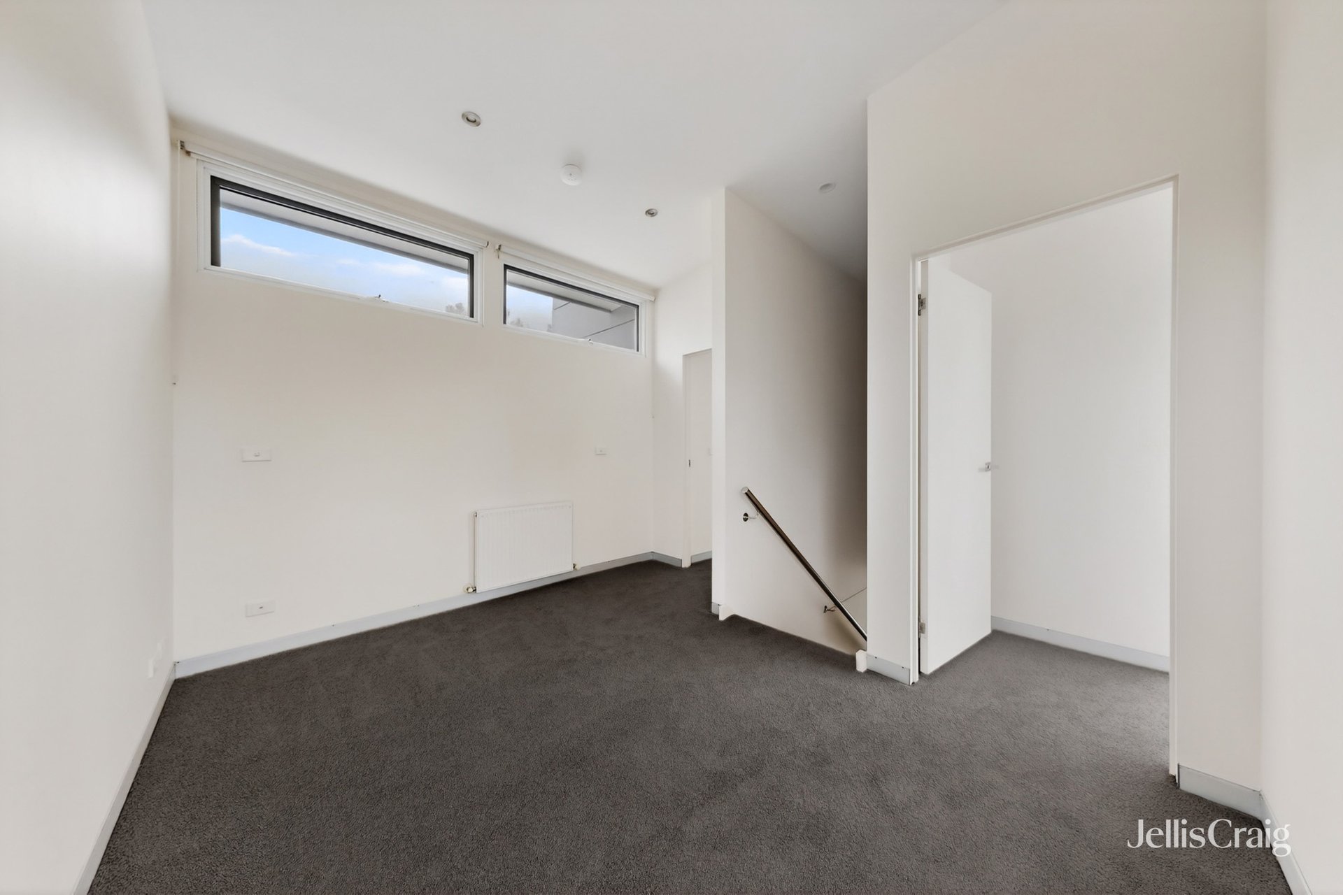 17 Daphne Street, Canterbury image 7