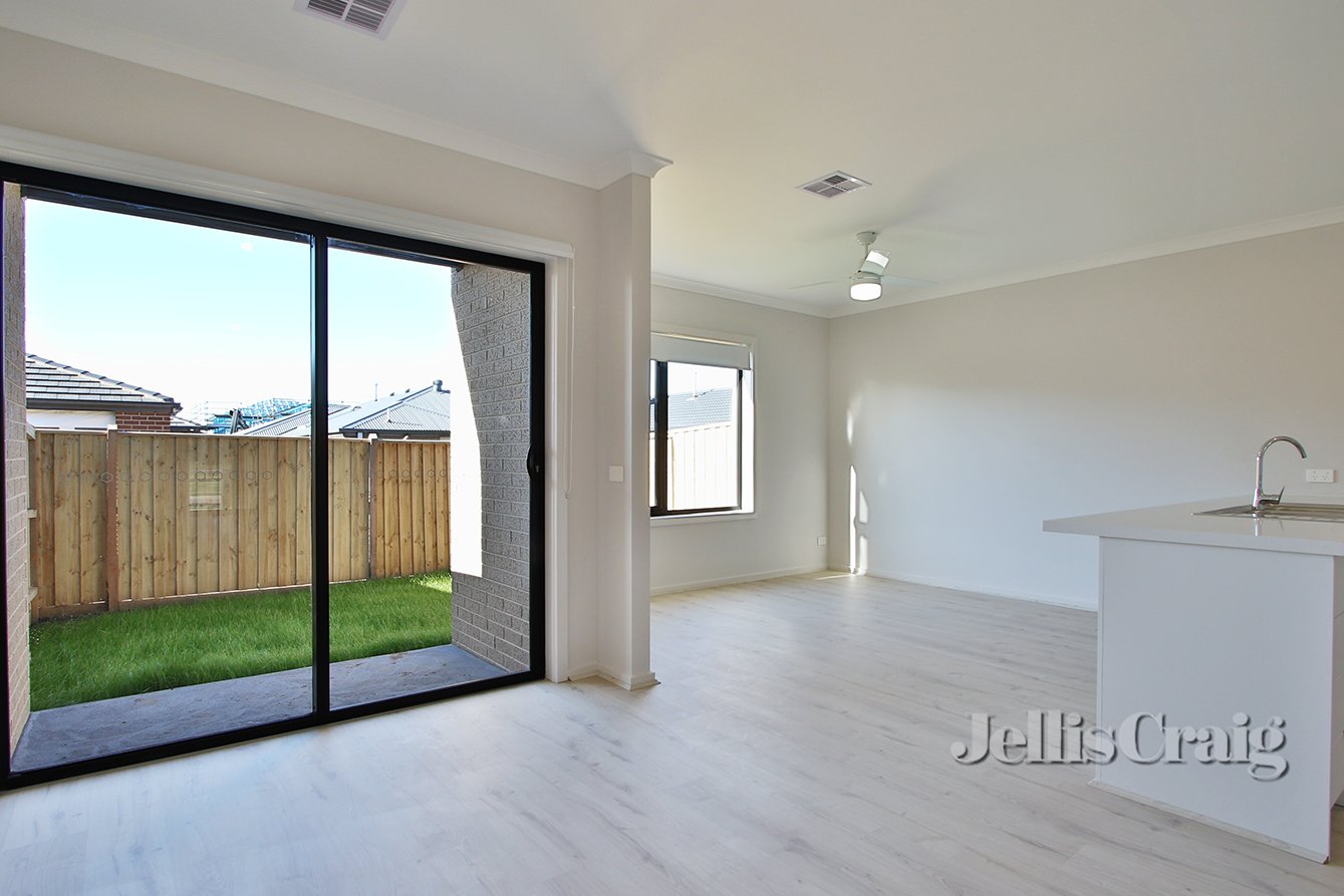17 Darwinia Avenue, Clyde image 3