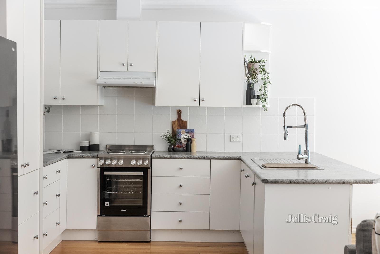 1/7 Denman Avenue, Glen Iris image 7