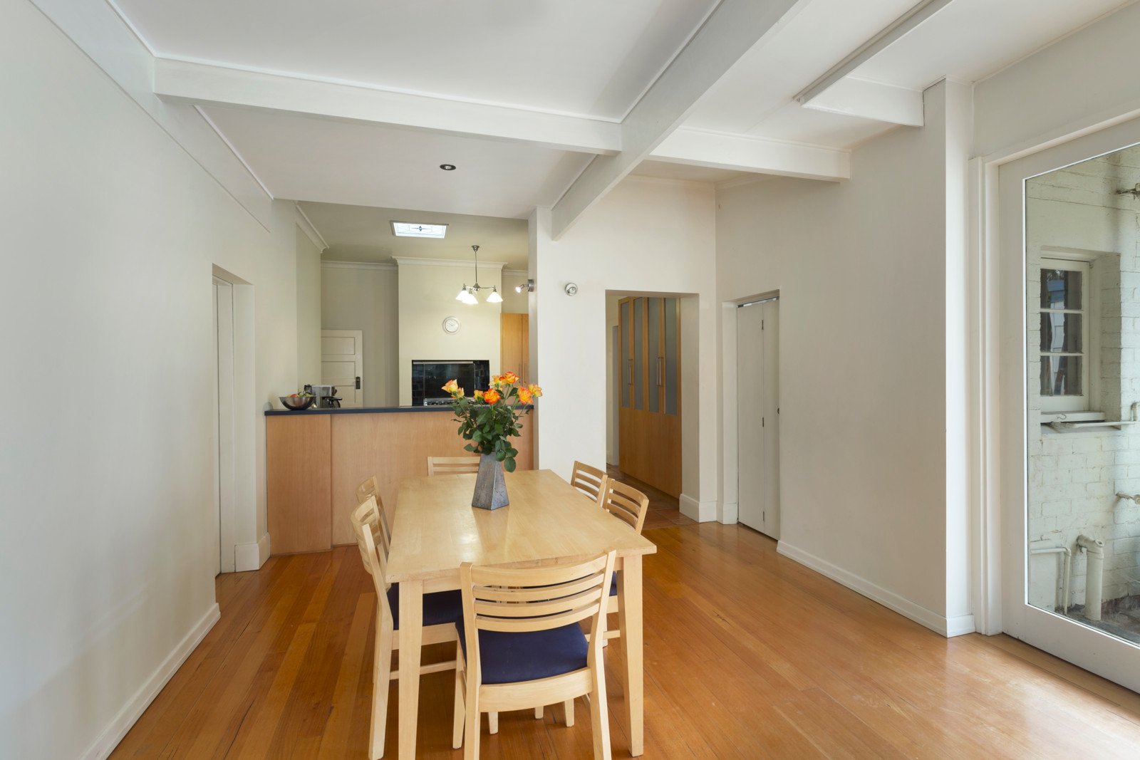 17 Dent Street, Glen Iris image 5