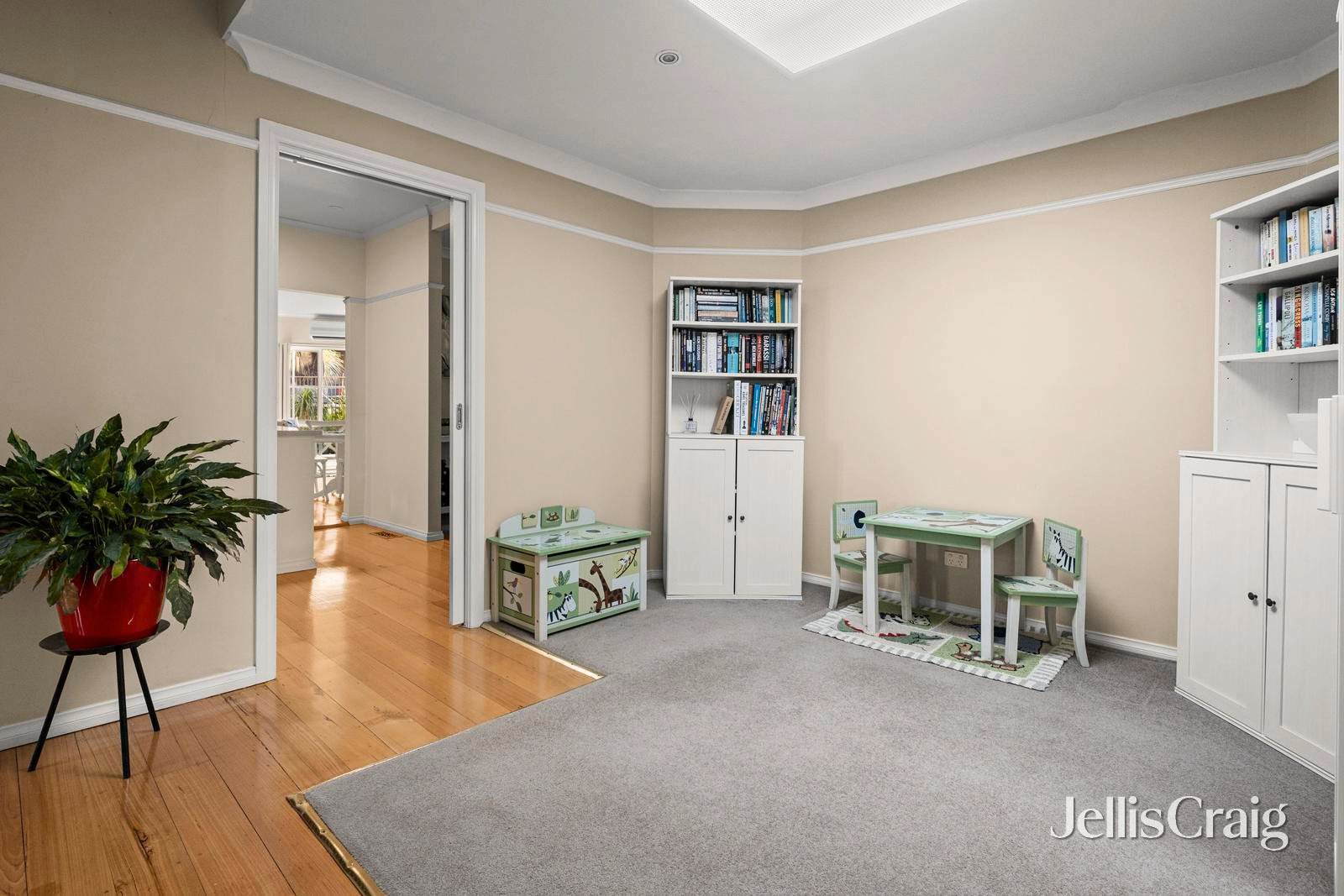 17 Dobson Avenue, Rosanna image 14