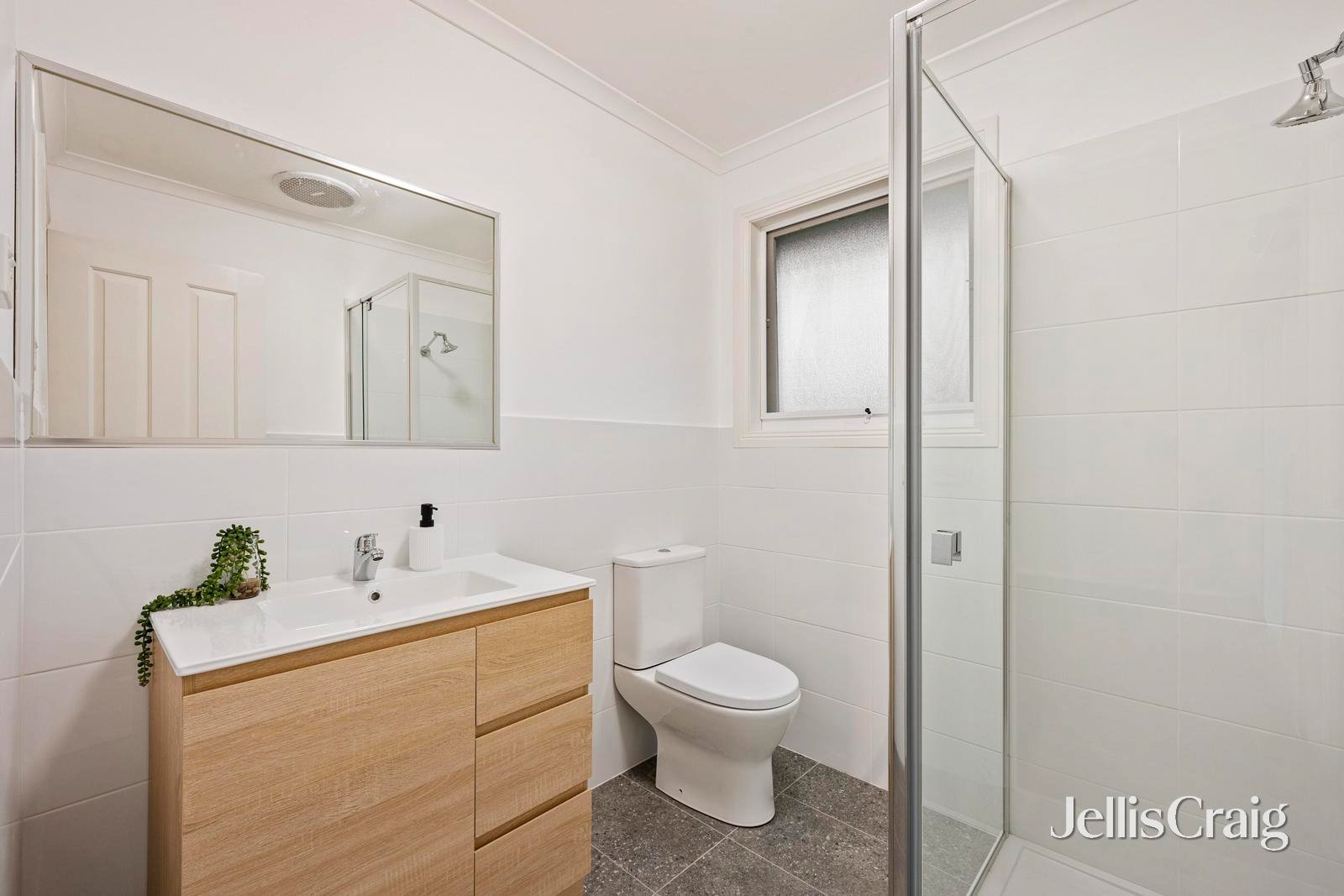 17 Dunrossil Drive, Kilsyth image 6