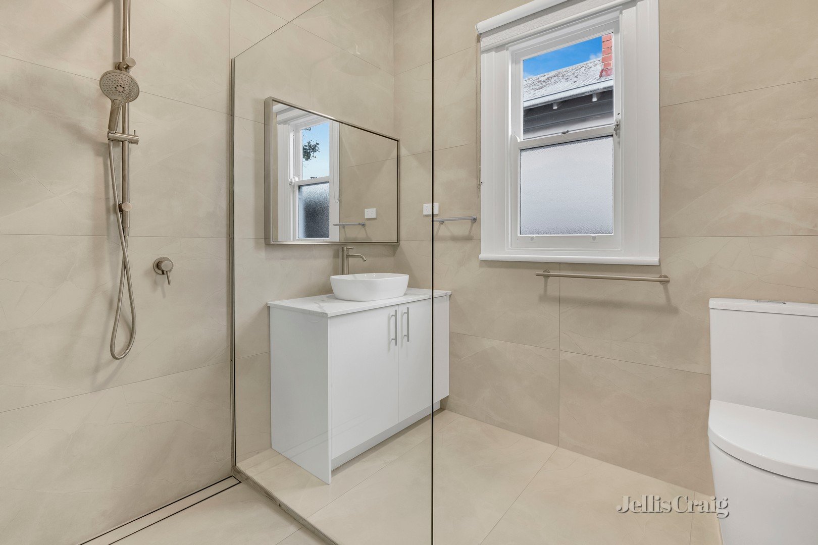 17 Dunstan Avenue, Brunswick image 9