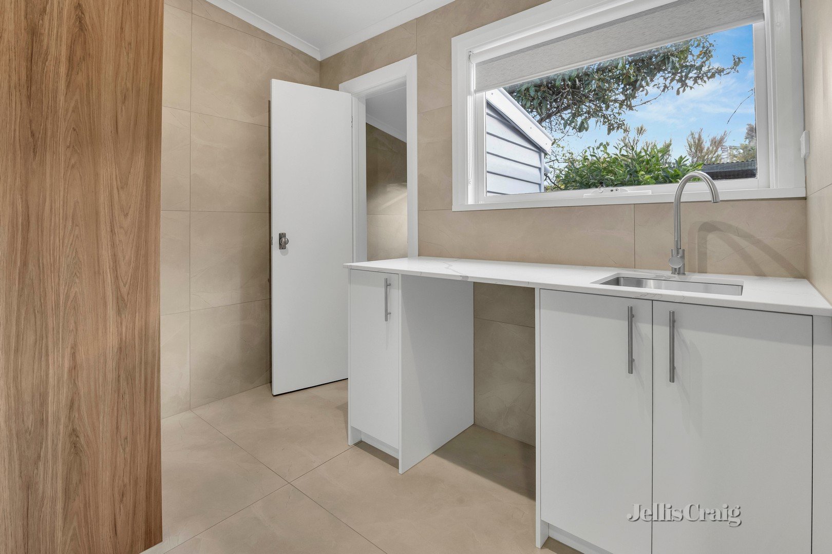 17 Dunstan Avenue, Brunswick image 10