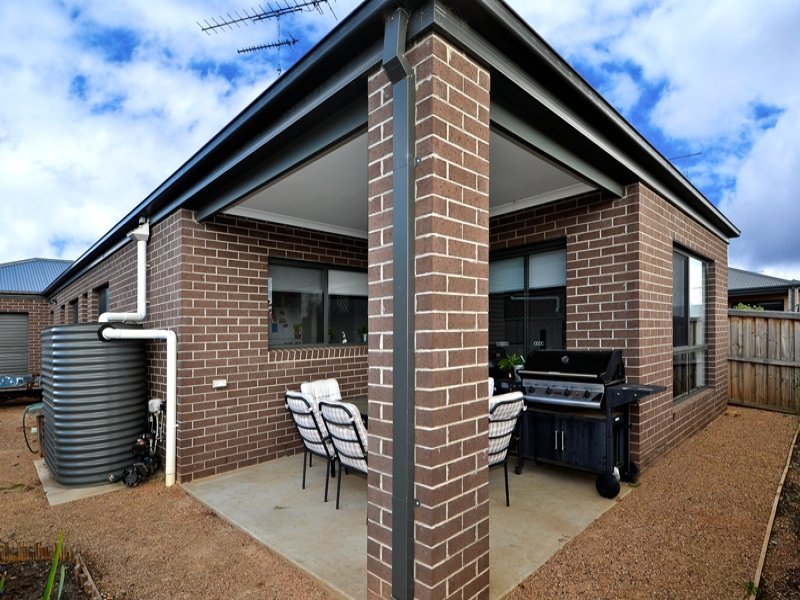 17 Ebbtide Drive, Leopold image 10