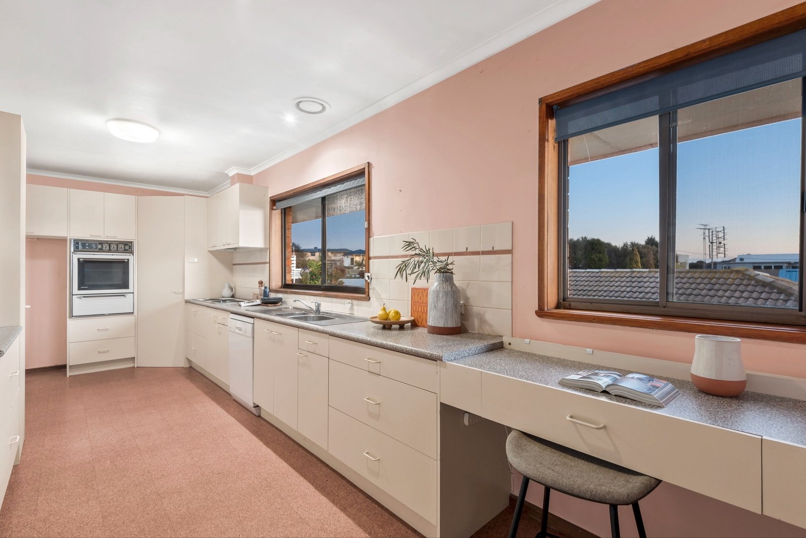 Property Gallery Thumbnail 9