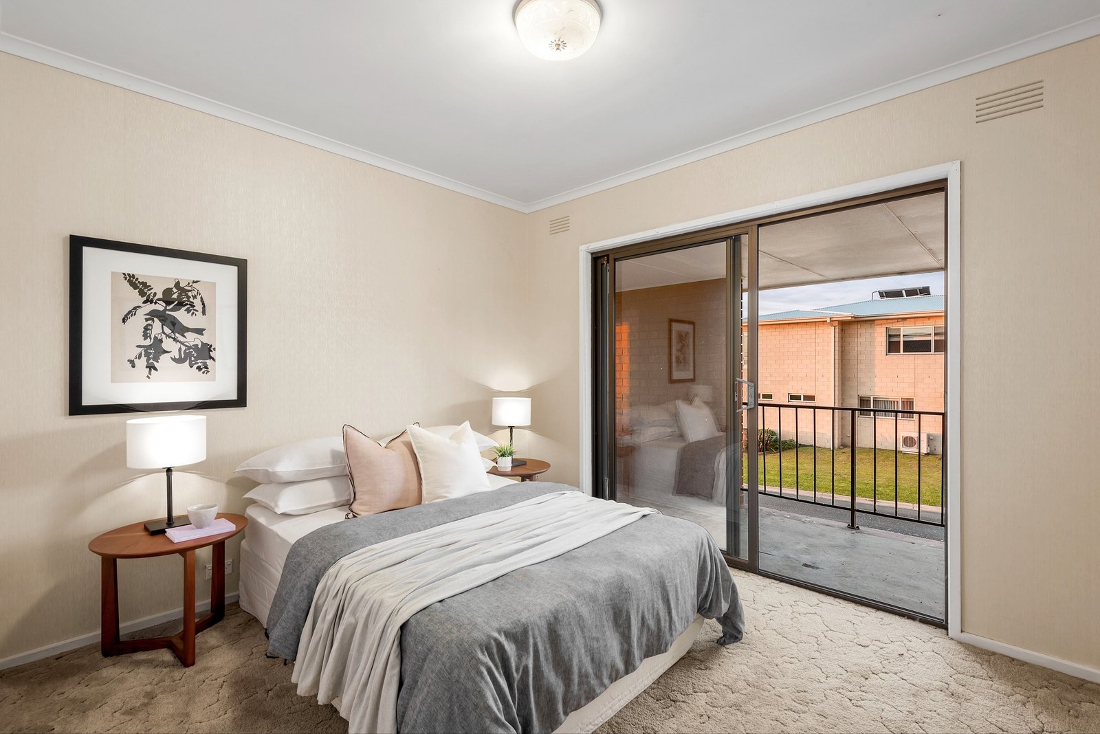Property Gallery Thumbnail 11