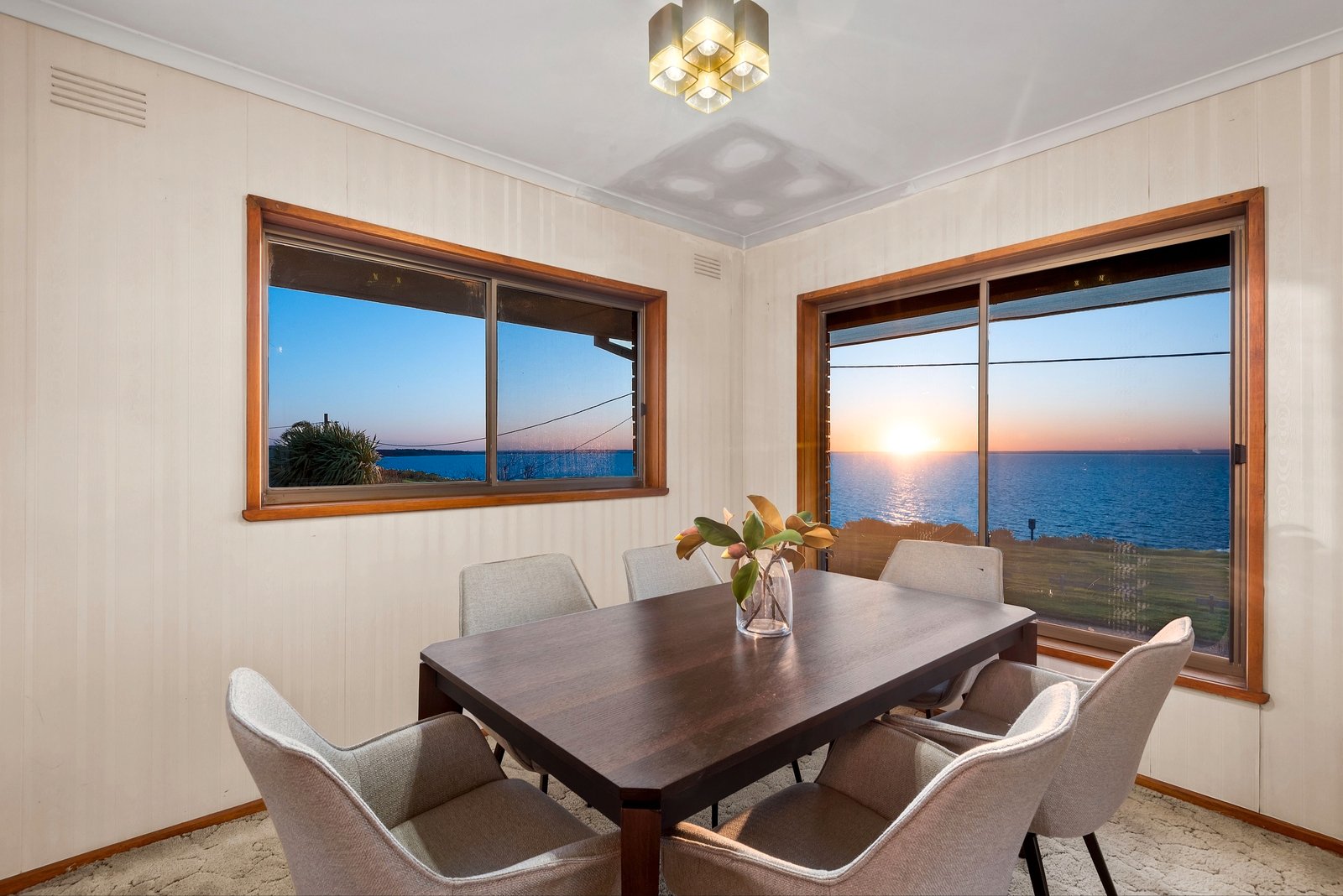 Property Gallery Thumbnail 14