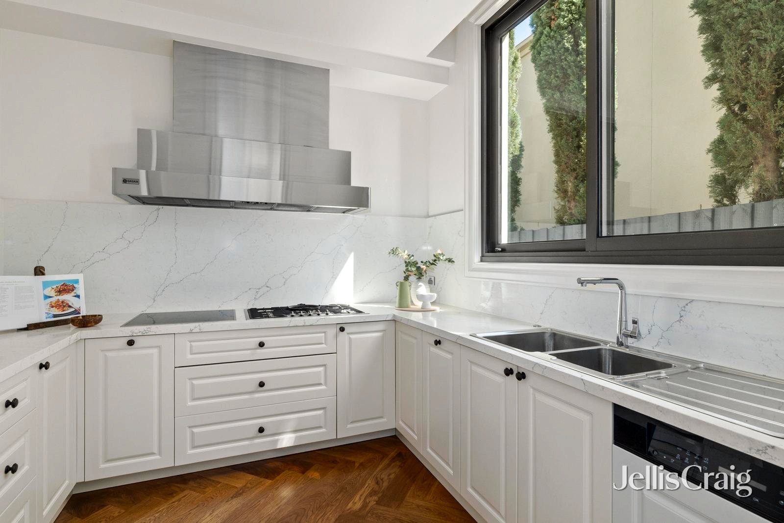17 Ellen Street, Balwyn image 5