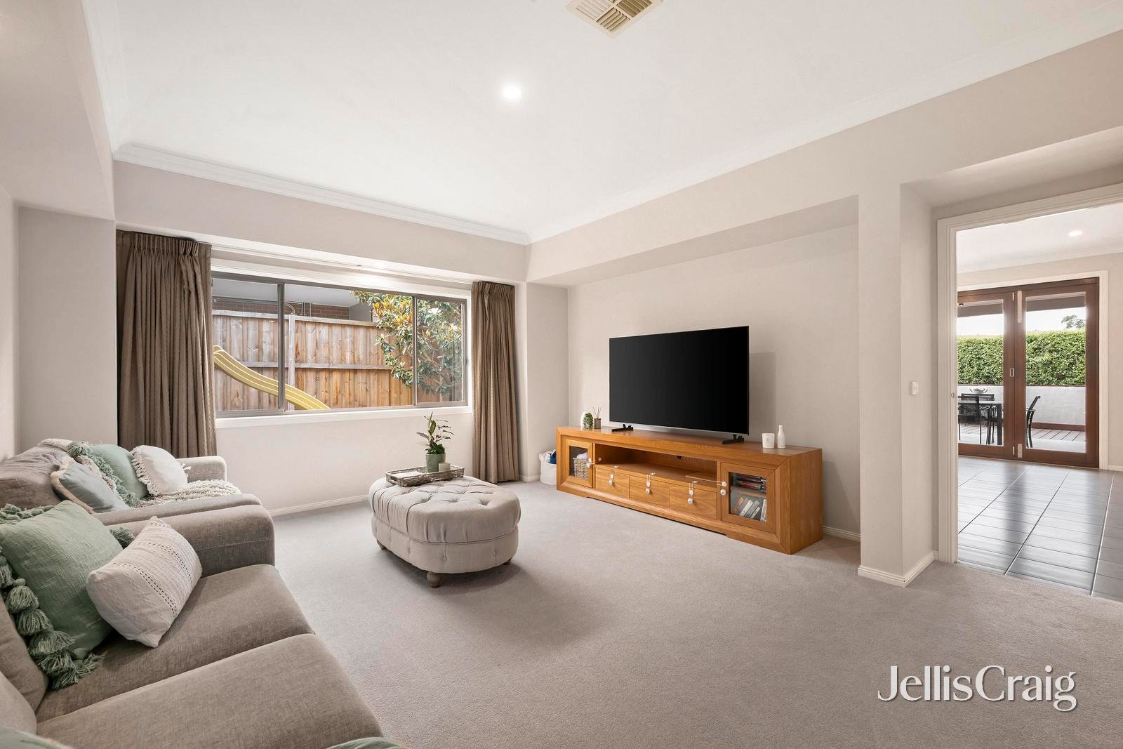 17 Empire Drive, Mooroolbark image 6