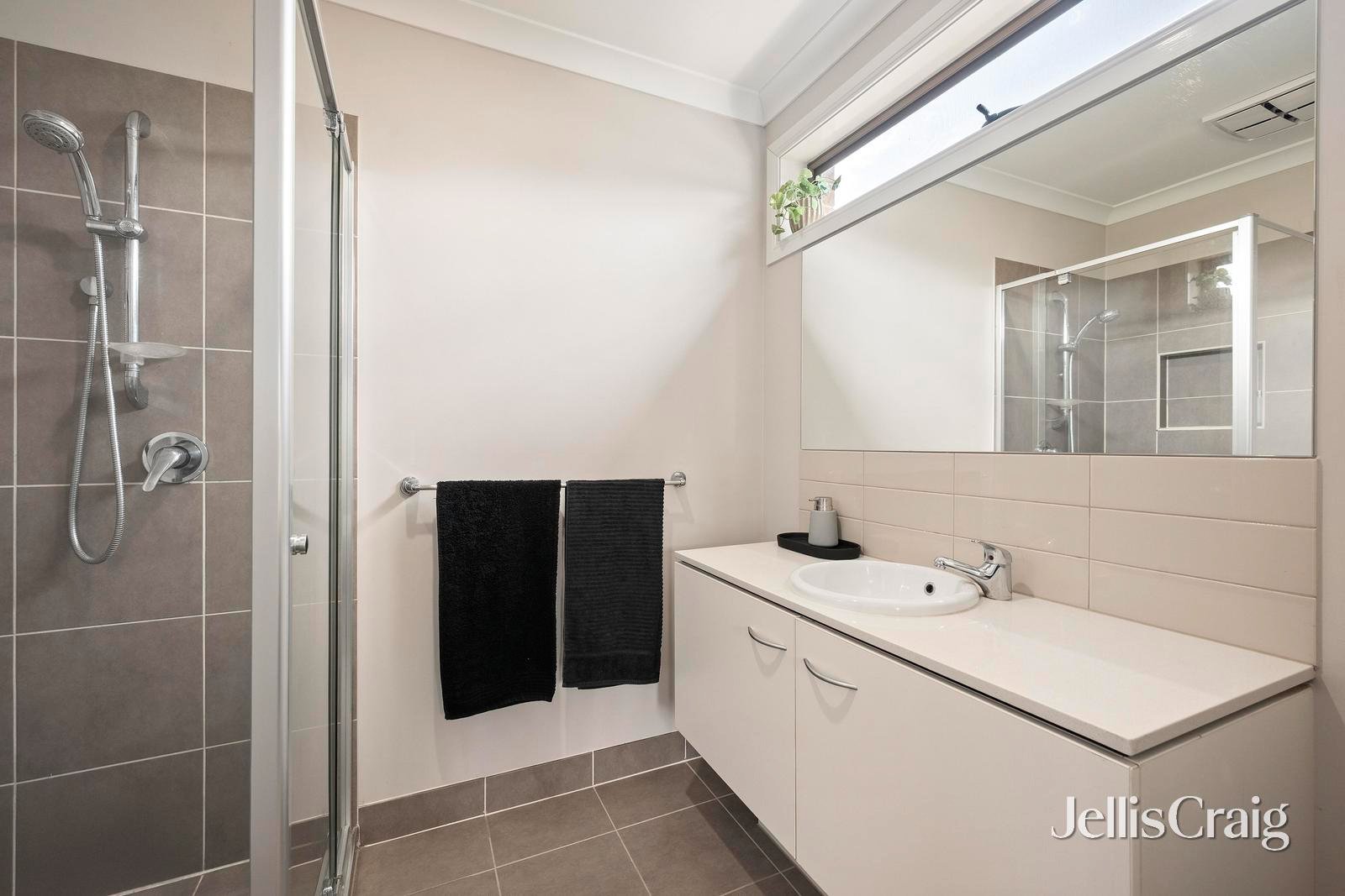 17 Empire Drive, Mooroolbark image 16