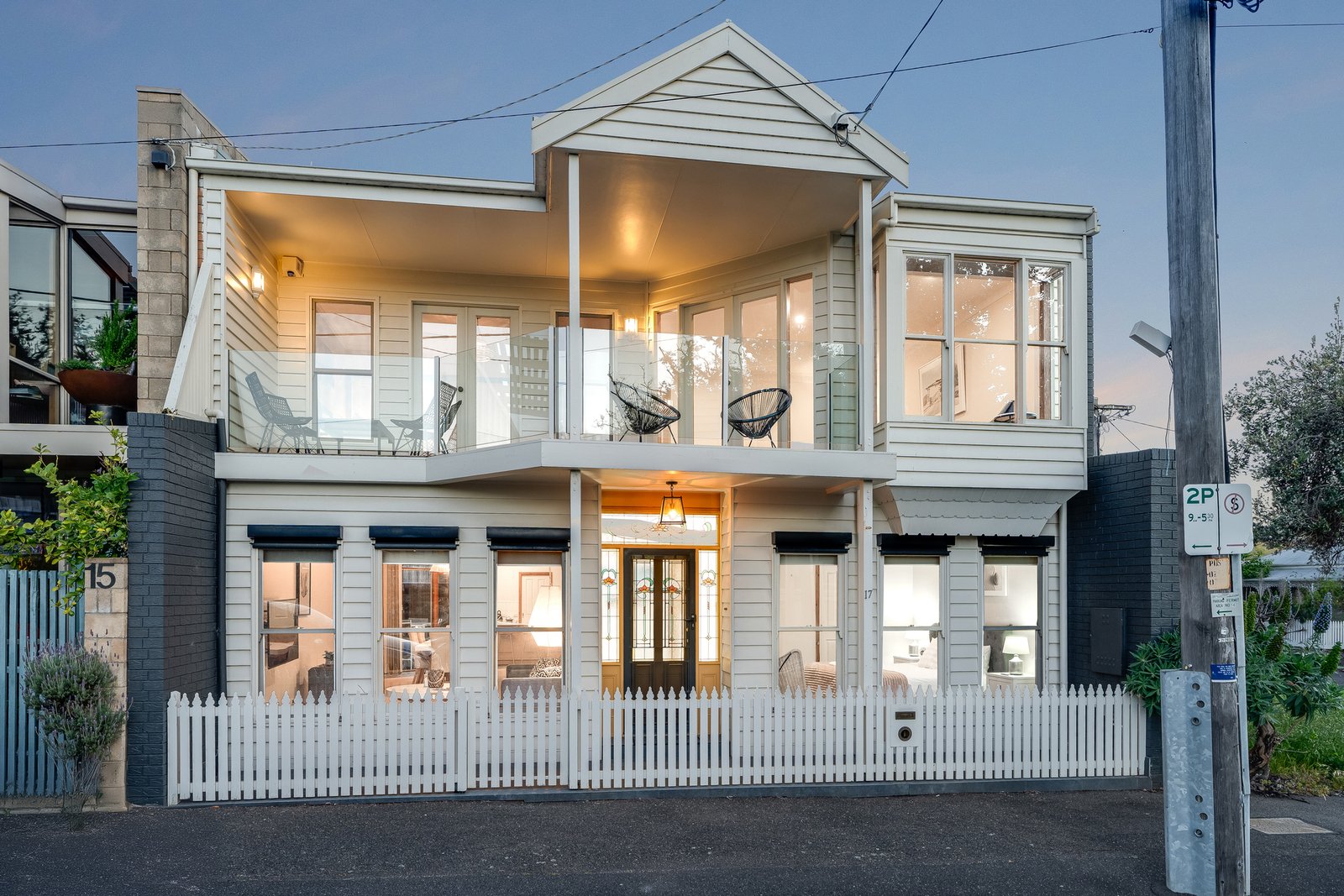 17 England Street,
                        
                    
                    
                        
                            Geelong