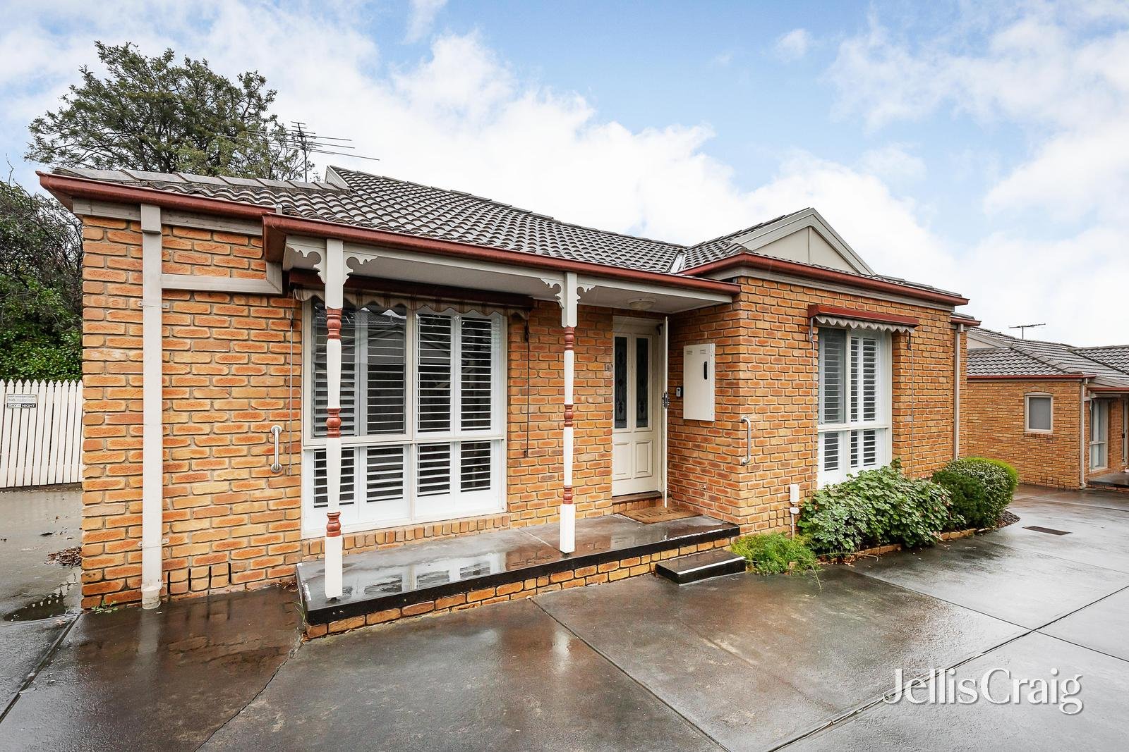 1/7 Ester Street, Greensborough image 1
