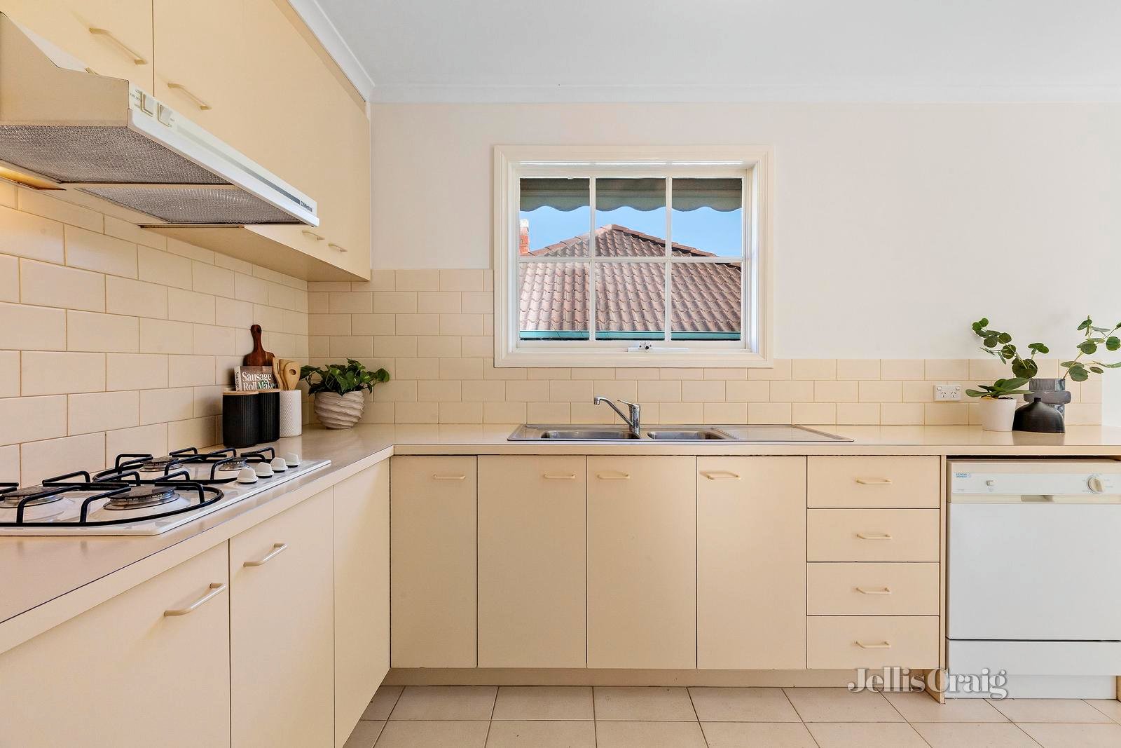 1/7 George Street, Mont Albert image 4