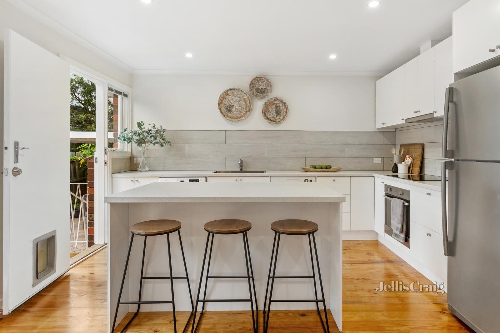 1/7 Glen Ebor Avenue, Blackburn image 3