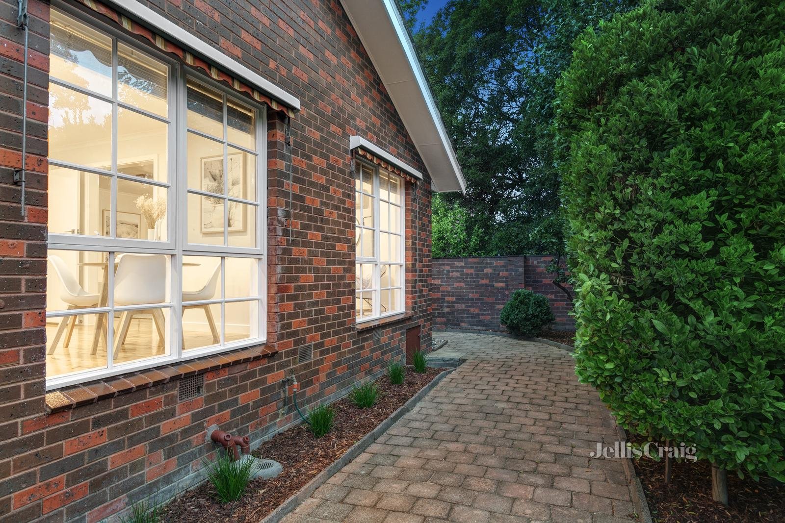 1/7 Glen Ebor Avenue, Blackburn image 11