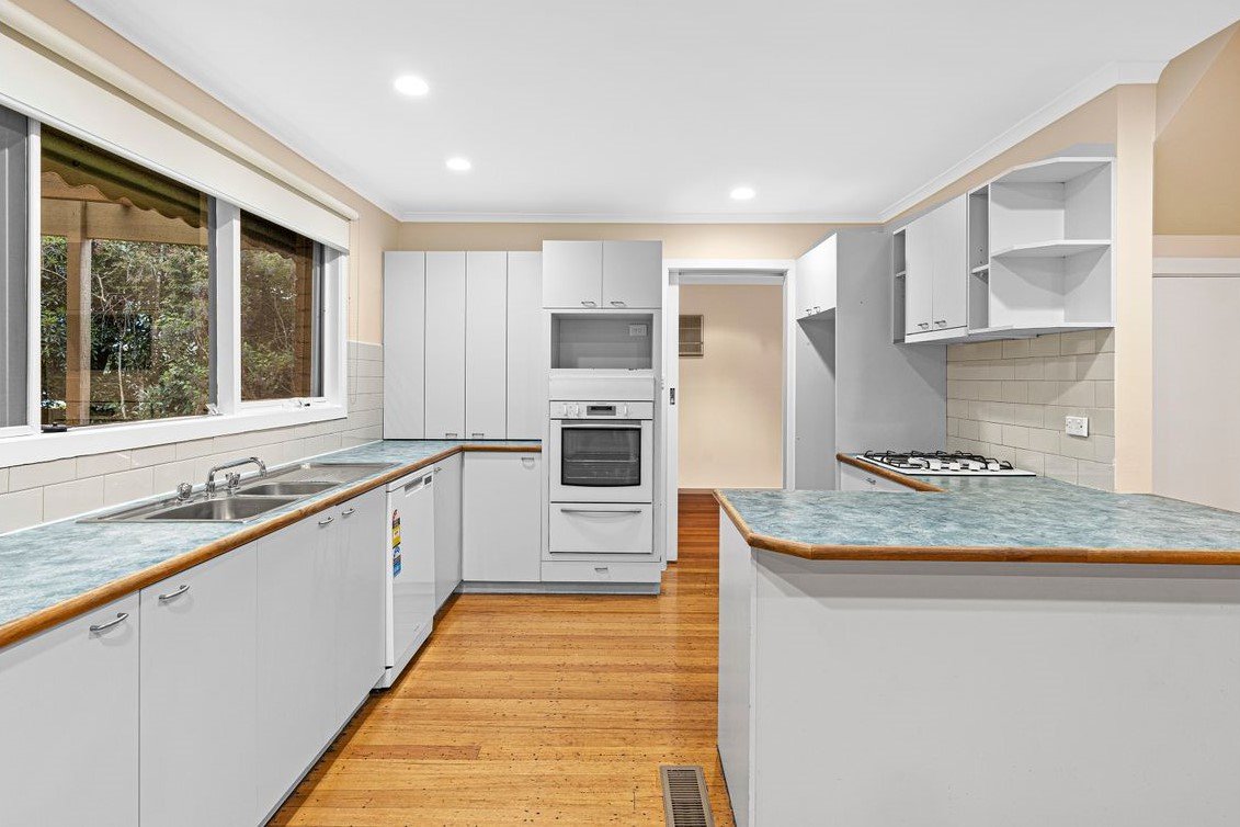 17 Glen Road, Mitcham image 3