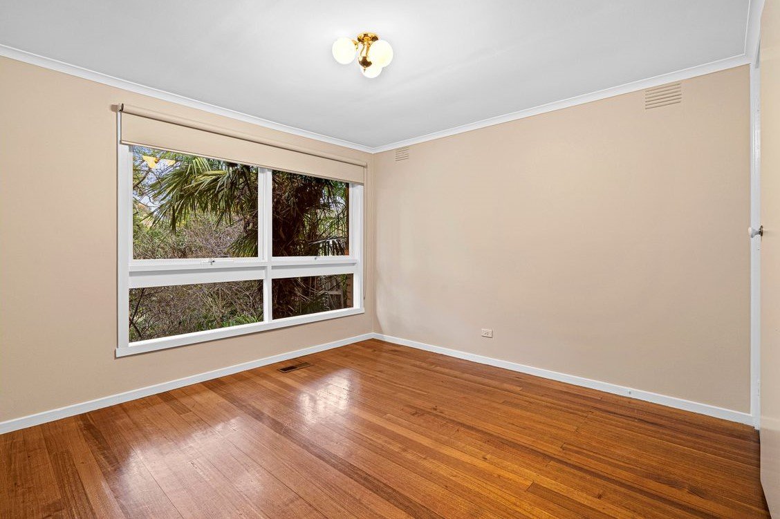 17 Glen Road, Mitcham image 6