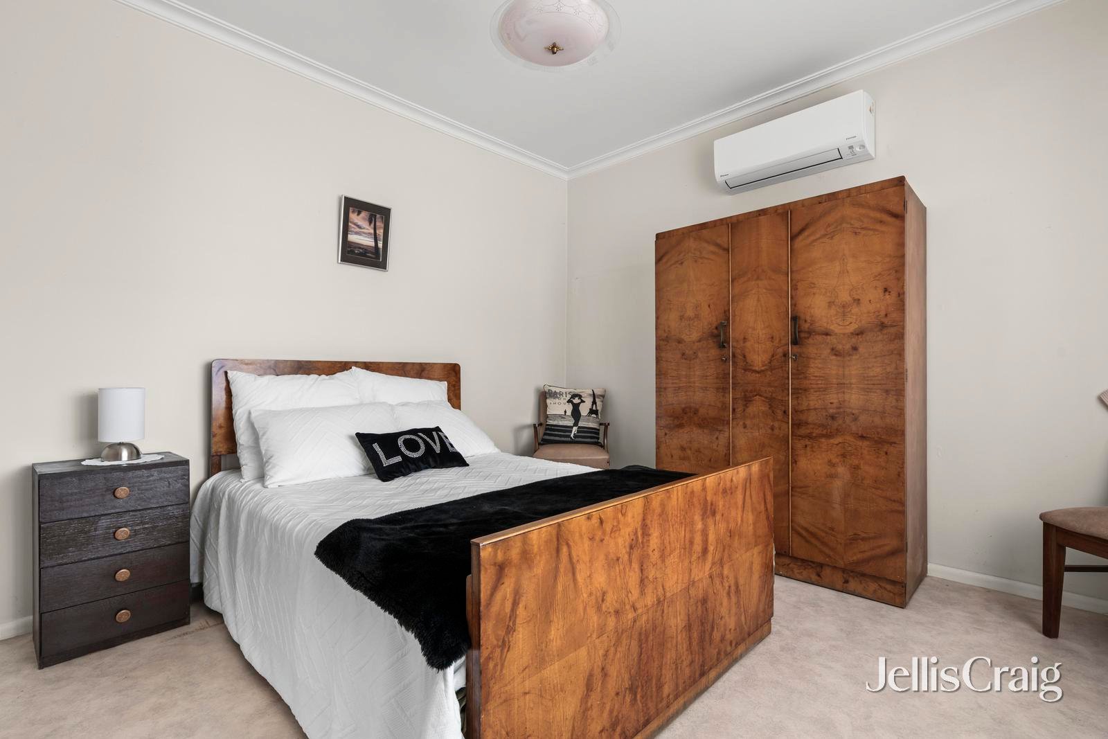 17 Glenlyon Road, Brunswick image 7