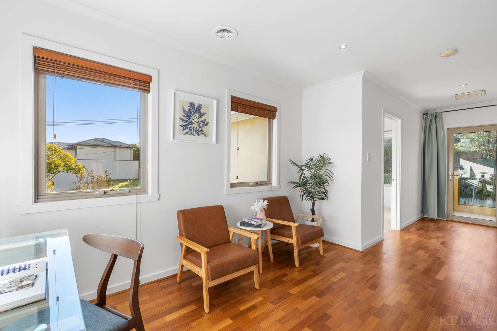 Property Gallery Thumbnail 9