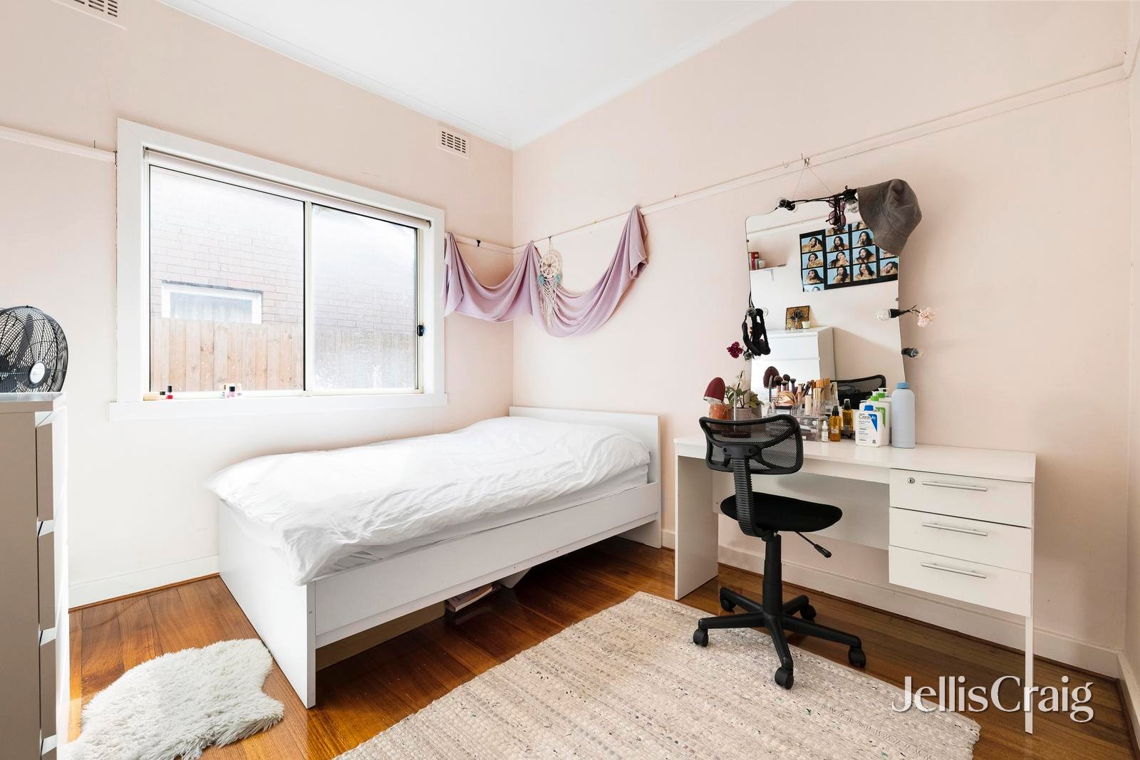 17 Grandview Grove, Carnegie image 6