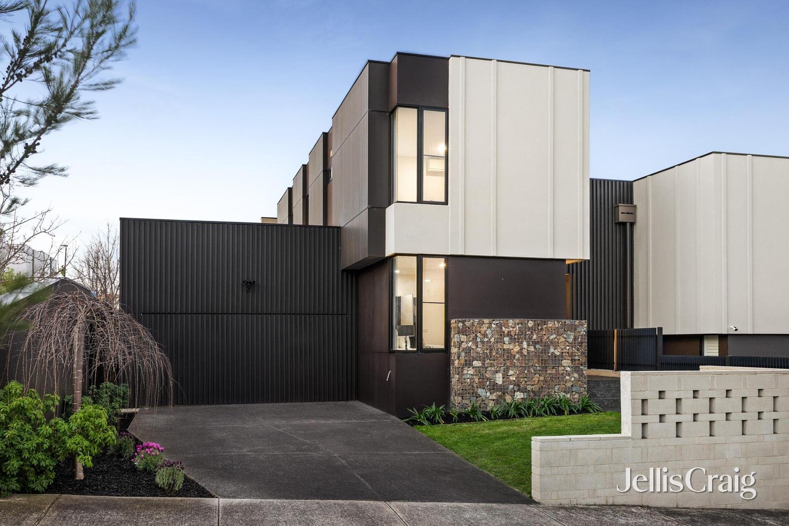 17 Henry Street, Doncaster image 1