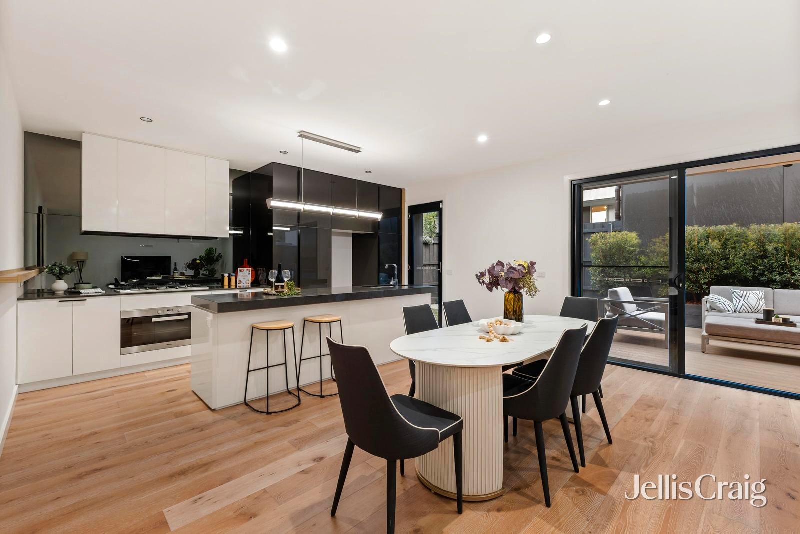 17 Henry Street, Doncaster image 4