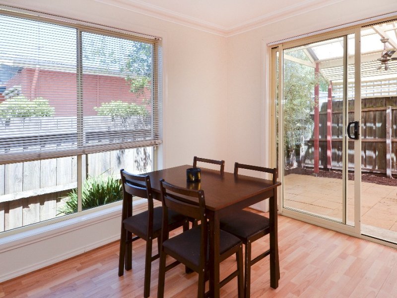 17 Herbert Street, Belmont image 4