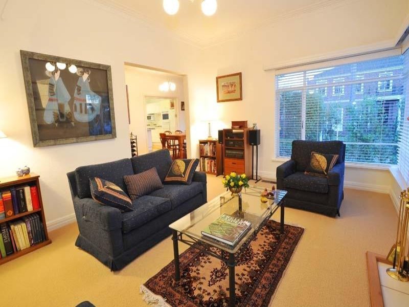 17 High Road, Camberwell image 4