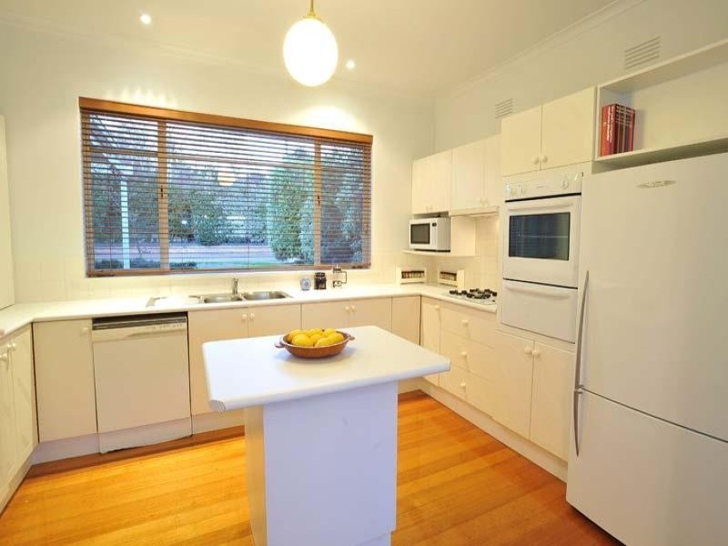 17 High Road, Camberwell image 5