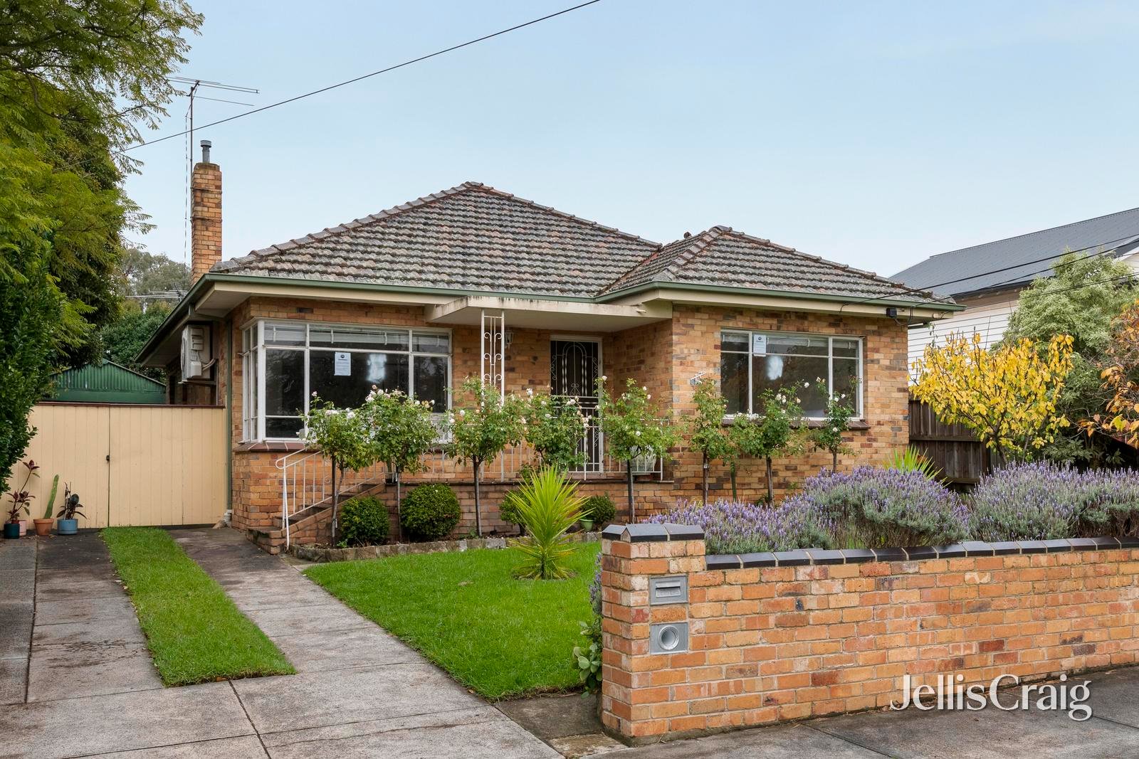 17 Hill Grove, Preston image 1