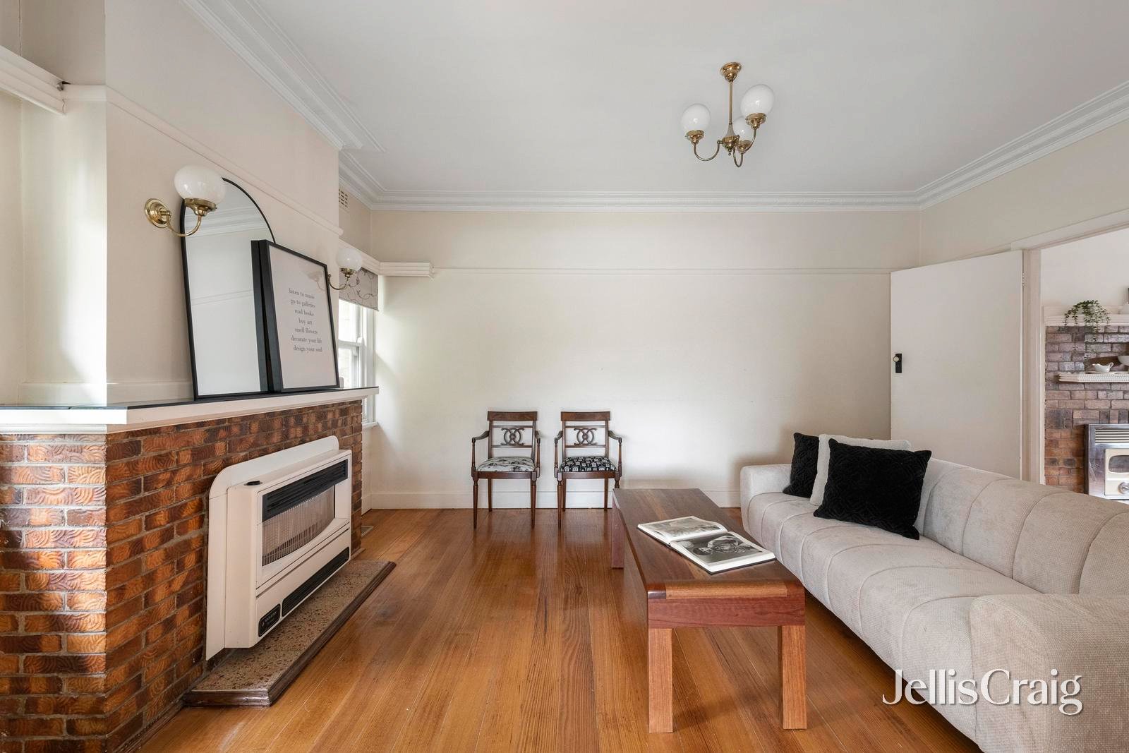 17 Hill Grove, Preston image 4