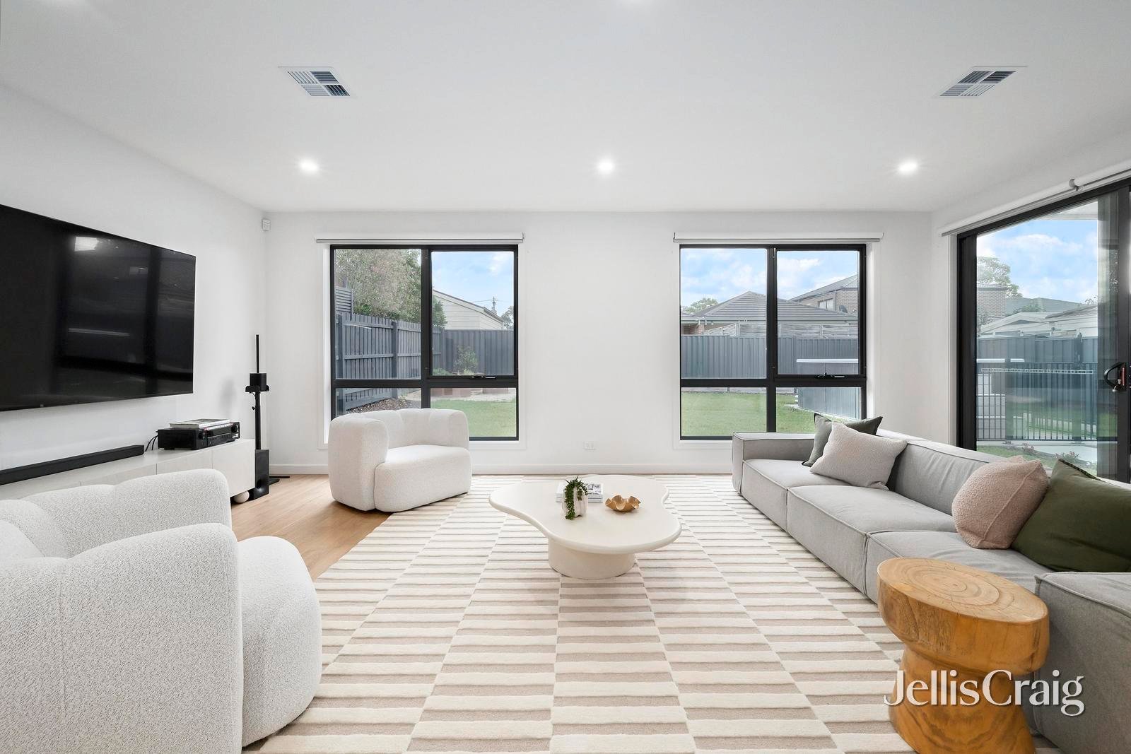 17 Hobart Street, Bentleigh image 2